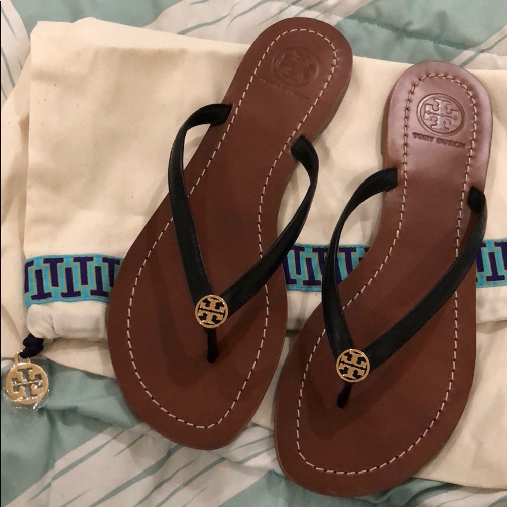 TORY BURCH TERRA SANDAL BLACK SIZE 7 NWOT